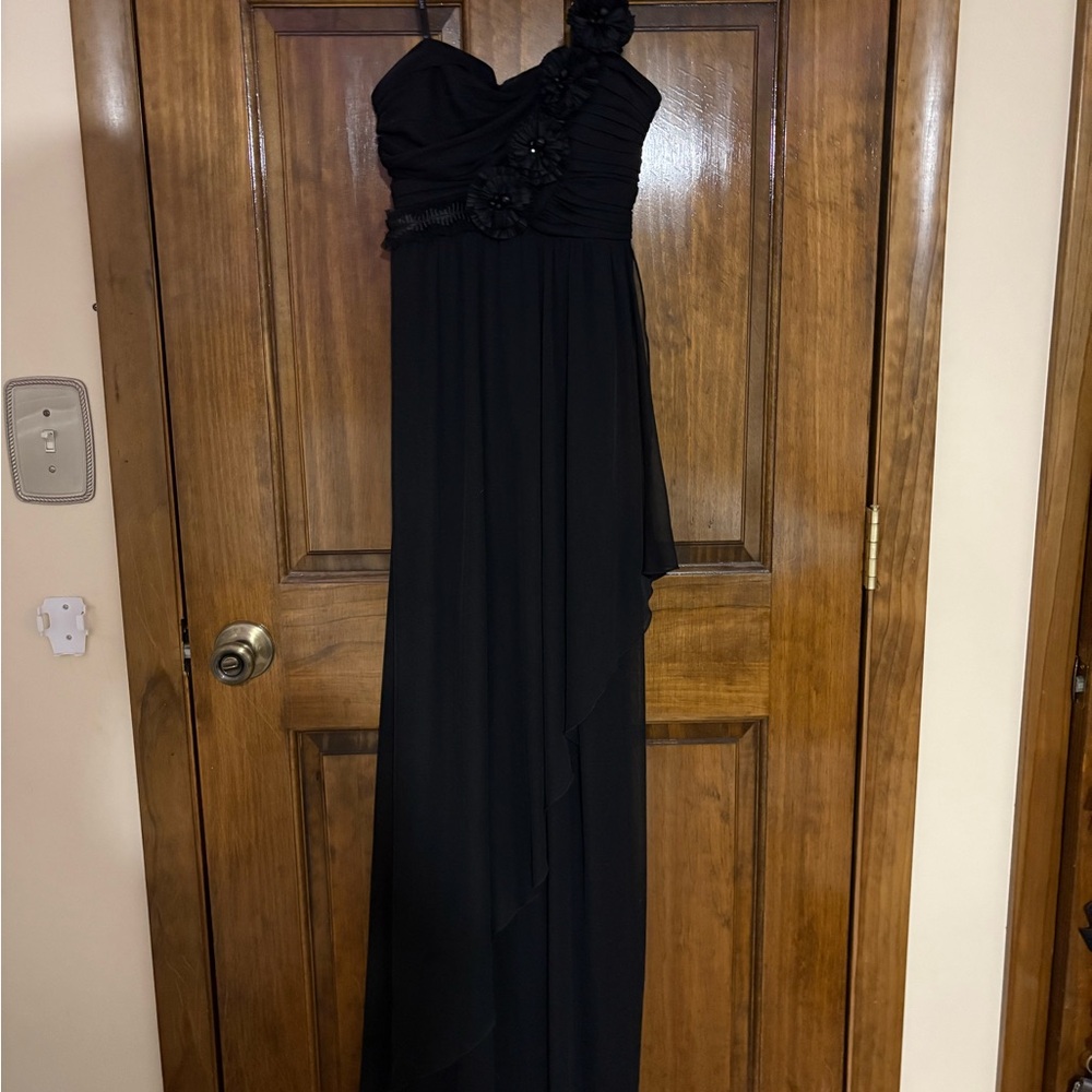 FLORAL BLACK ONE-SHOULDER DRESS